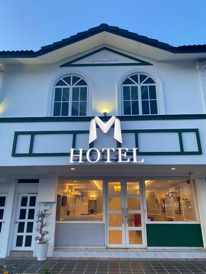 M Hotel Johor Bahru Exterior photo